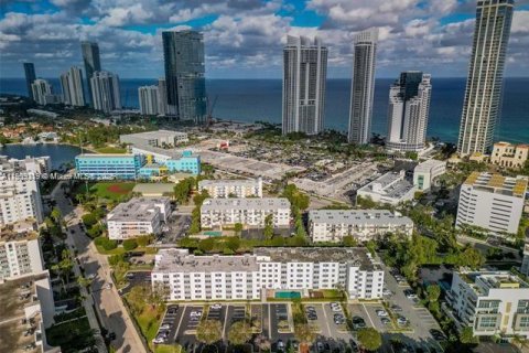 Снять в аренду кондоминиум в Санни-Айлс-Бич, Флорида 1 спальня, 65.96м2, № 1964993 - фото 16