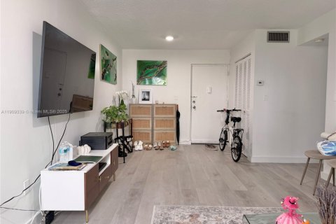 Снять в аренду кондоминиум в Санни-Айлс-Бич, Флорида 1 спальня, 65.96м2, № 1964993 - фото 4