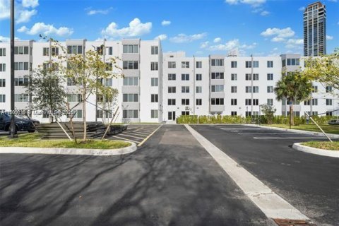 Снять в аренду кондоминиум в Санни-Айлс-Бич, Флорида 1 спальня, 65.96м2, № 1964993 - фото 15