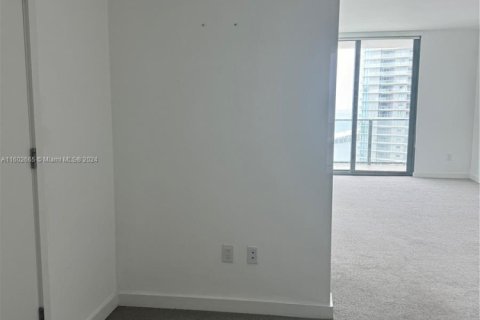 Купить кондоминиум в Майами, Флорида 1 спальня, 56.67м2, № 1958492 - фото 4