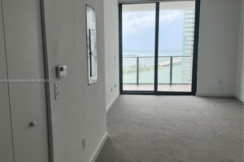 Купить кондоминиум в Майами, Флорида 1 спальня, 56.67м2, № 1958492 - фото 3