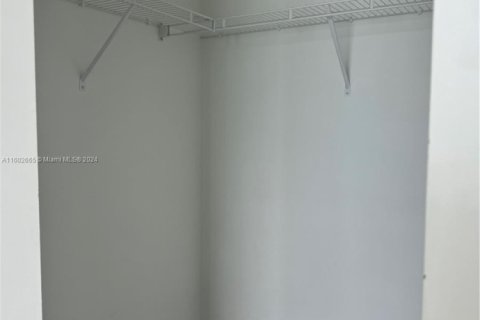 Купить кондоминиум в Майами, Флорида 1 спальня, 56.67м2, № 1958492 - фото 14