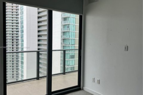 Купить кондоминиум в Майами, Флорида 1 спальня, 56.67м2, № 1958492 - фото 12