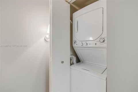 Купить кондоминиум в Авентура, Флорида 1 спальня, 91.04м2, № 2057748 - фото 20