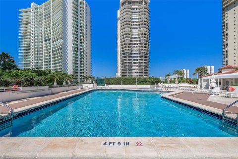 Купить кондоминиум в Авентура, Флорида 1 спальня, 91.04м2, № 2057748 - фото 28