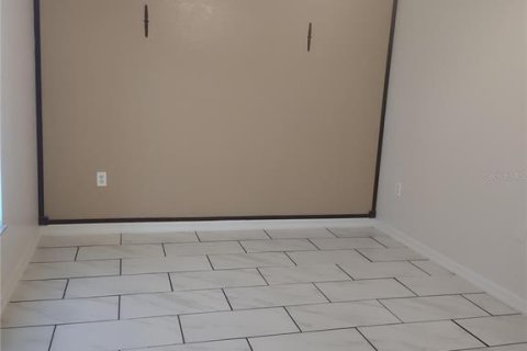 House in Lakeland, Florida 3 bedrooms, 110.18 sq.m. № 1528832 - photo 21