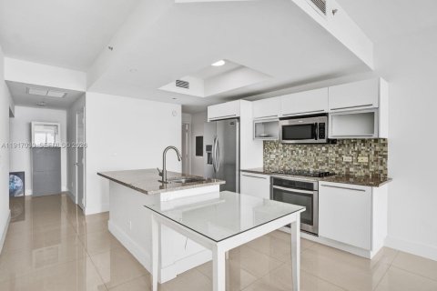 Condominio en venta en Miami, Florida, 2 dormitorios, 112.23 m2 № 1989548 - foto 27