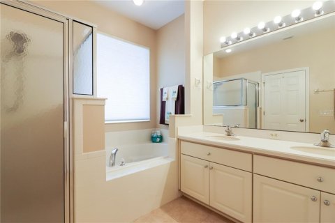 Купить виллу или дом в Лисбург, Флорида 8 комнат, 175.96м2, № 1789482 - фото 11