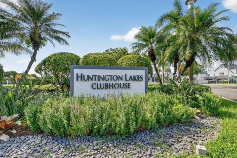 Condo in Delray Beach, Florida, 2 bedrooms № 2248390 - photo 27