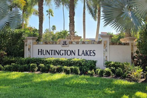 Condo in Delray Beach, Florida, 2 bedrooms № 2248390 - photo 26