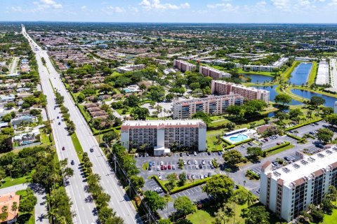 Condo in Delray Beach, Florida, 2 bedrooms № 2248390 - photo 24
