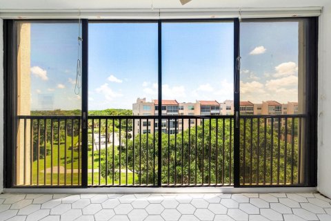 Condo in Delray Beach, Florida, 2 bedrooms № 2248390 - photo 18
