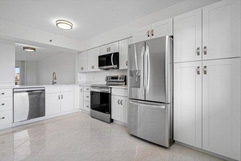 Condo in Delray Beach, Florida, 2 bedrooms  № 2248390