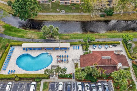 Condo in Delray Beach, Florida, 2 bedrooms № 2248390 - photo 25