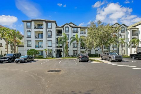 Condo in Orlando, Florida, 3 bedrooms  № 2396039 - photo 6