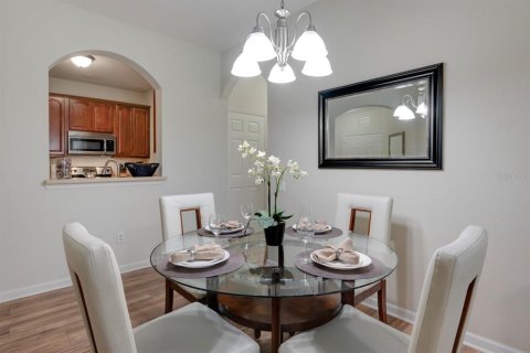 Condo in Orlando, Florida, 3 bedrooms  № 2396039 - photo 10