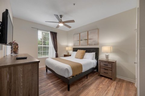 Condo in Orlando, Florida, 3 bedrooms  № 2396039 - photo 16