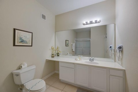 Condo in Orlando, Florida, 3 bedrooms  № 2396039 - photo 19