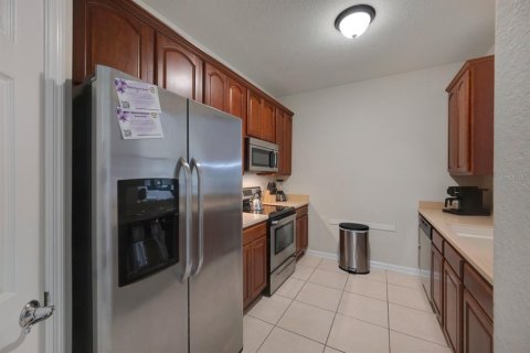 Condo in Orlando, Florida, 3 bedrooms  № 2396039 - photo 11