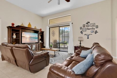 Casa en venta en Lutz, Florida, 4 dormitorios, 248.14 m2 № 2205169 - foto 14
