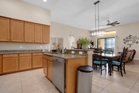 Casa en venta en Lutz, Florida, 4 dormitorios, 248.14 m2 № 2205169 - foto 13