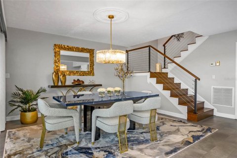 Condominio en venta en Cape Coral, Florida, 4 dormitorios, 214.14 m2 № 1732795 - foto 17