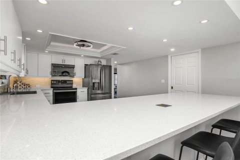 Condominio en venta en Cape Coral, Florida, 4 dormitorios, 214.14 m2 № 1732795 - foto 8