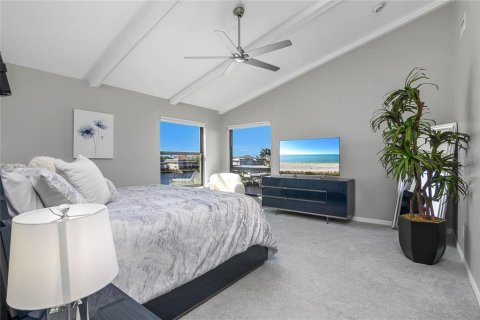 Condominio en venta en Cape Coral, Florida, 4 dormitorios, 214.14 m2 № 1732795 - foto 22