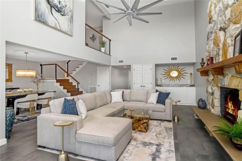Condominio en venta en Cape Coral, Florida, 4 dormitorios, 214.14 m2 № 1732795 - foto 16