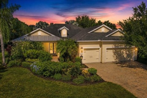 House in Bradenton, Florida 3 bedrooms, 229.65 sq.m. № 2323160