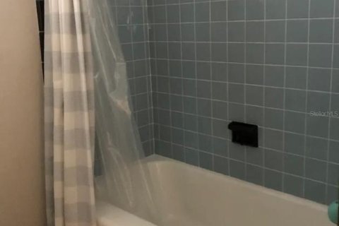 Снять в аренду виллу или дом в Тампа, Флорида 3 спальни, 137.5м2, № 1647917 - фото 10