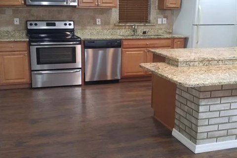 Снять в аренду виллу или дом в Тампа, Флорида 3 спальни, 137.5м2, № 1647917 - фото 3