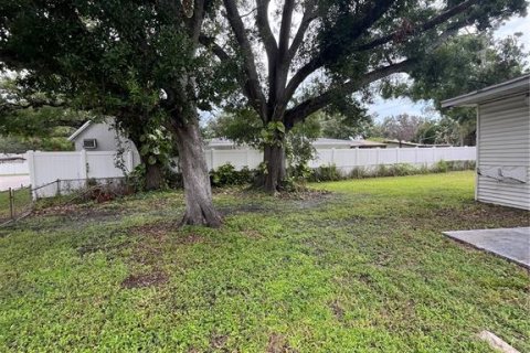 Снять в аренду виллу или дом в Тампа, Флорида 3 спальни, 137.5м2, № 1647917 - фото 14