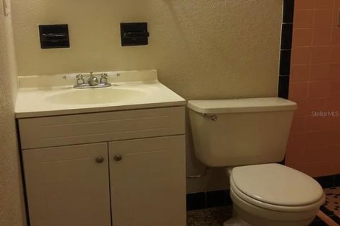 Снять в аренду виллу или дом в Тампа, Флорида 3 спальни, 137.5м2, № 1647917 - фото 9