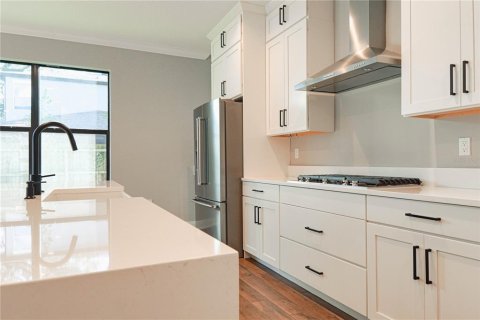 Casa en venta en Tampa, Florida, 4 dormitorios, 306.76 m2 № 1651936 - foto 4