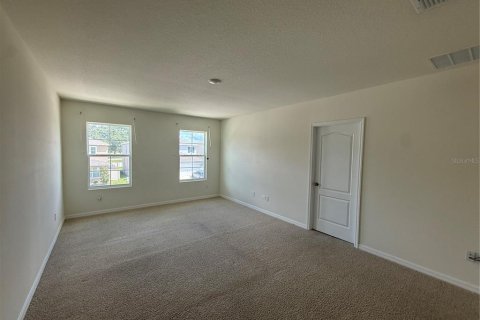 Villa ou maison à louer à Zellwood, Floride: 5 chambres, 243.96 m2 № 2339179 - photo 11