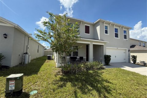 Villa ou maison à louer à Zellwood, Floride: 5 chambres, 243.96 m2 № 2339179 - photo 2