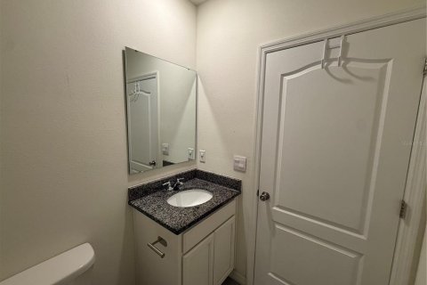 Villa ou maison à louer à Zellwood, Floride: 5 chambres, 243.96 m2 № 2339179 - photo 8