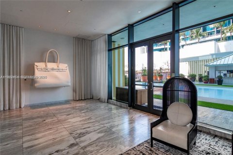 Condominio en venta en Miami, Florida, 2 dormitorios, 89.28 m2 № 1976463 - foto 17