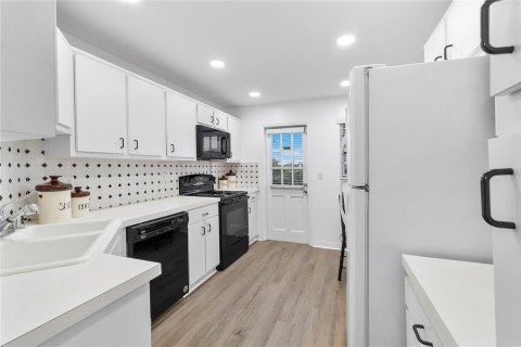 Copropriété à louer à Coral Springs, Floride: 2 chambres, 83.61 m2 № 2288580 - photo 24