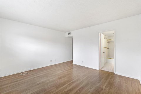 Copropriété à louer à Coral Springs, Floride: 2 chambres, 83.61 m2 № 2288580 - photo 18