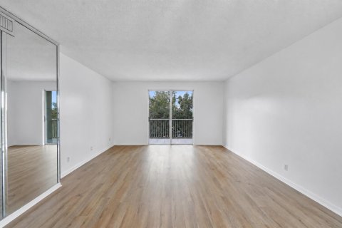 Copropriété à louer à Coral Springs, Floride: 2 chambres, 83.61 m2 № 2288580 - photo 25