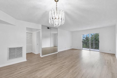 Copropriété à louer à Coral Springs, Floride: 2 chambres, 83.61 m2 № 2288580 - photo 8