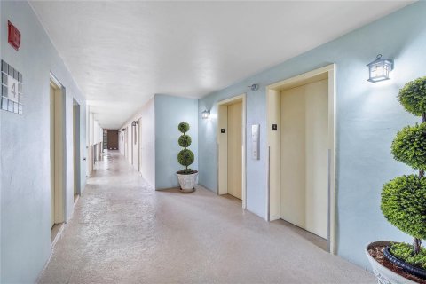 Copropriété à louer à Coral Springs, Floride: 2 chambres, 83.61 m2 № 2288580 - photo 5