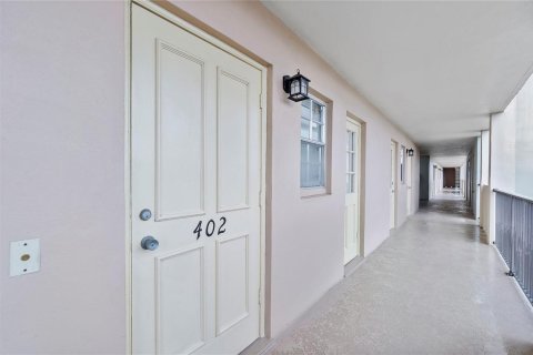Copropriété à louer à Coral Springs, Floride: 2 chambres, 83.61 m2 № 2288580 - photo 4