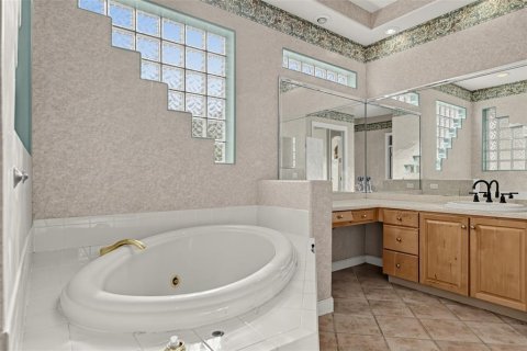 Villa ou maison à vendre à Orlando, Floride: 5 chambres, 341.97 m2 № 2415310 - photo 25