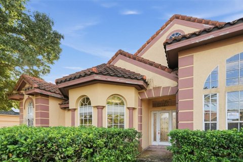 Villa ou maison à vendre à Orlando, Floride: 5 chambres, 341.97 m2 № 2415310 - photo 4
