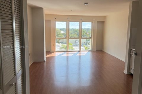 Estudio en South Miami, Florida № 1974680