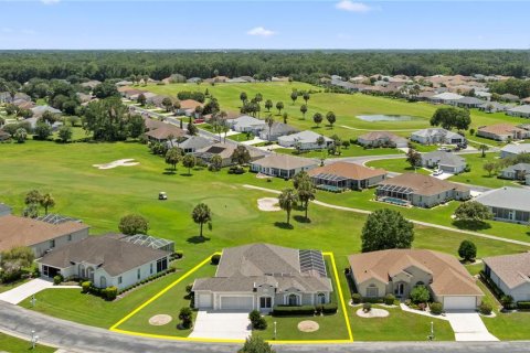 Casa en venta en Ocala, Florida, 4 dormitorios, 182.27 m2 № 1916736 - foto 1