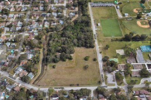 Terreno en venta en Tampa, Florida № 1399169 - foto 3